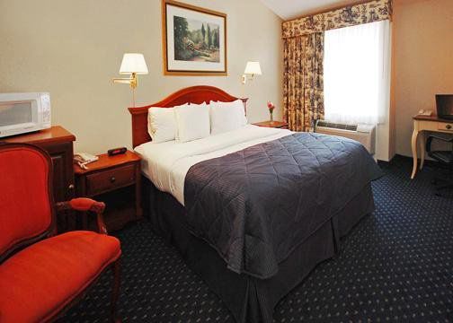 Clarion Hotel & Conference Center Northampton Room photo